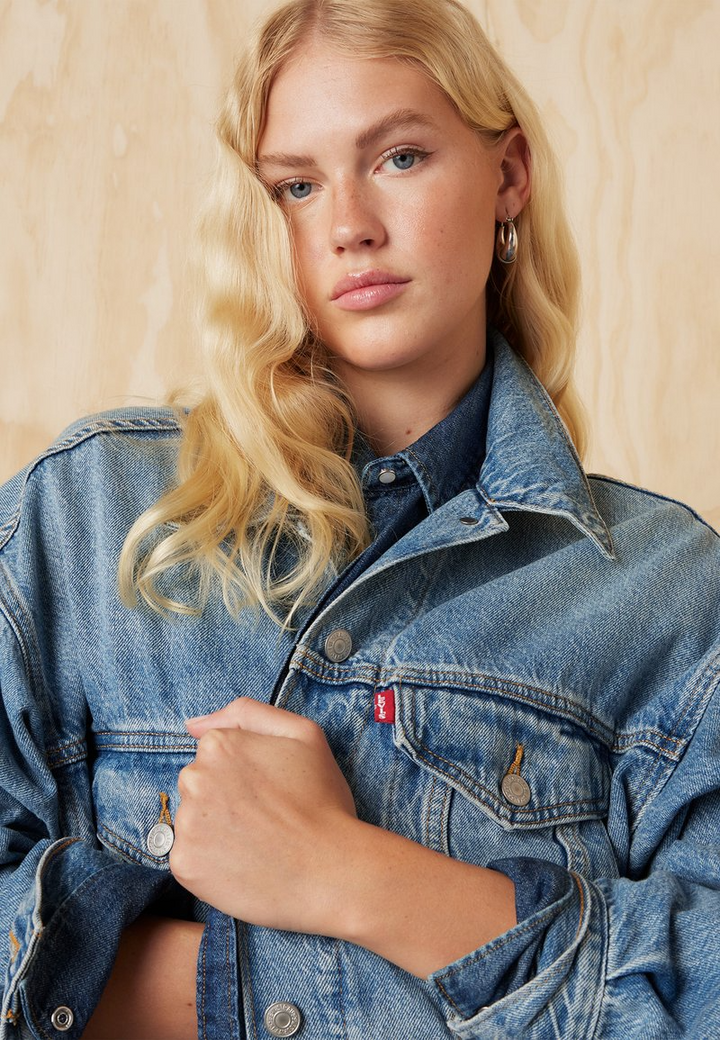 90s trucker jacket